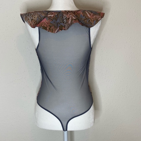 Victoria’s Secret Shine Brocade Ruffle Bodysuit. - Picture 4 of 6